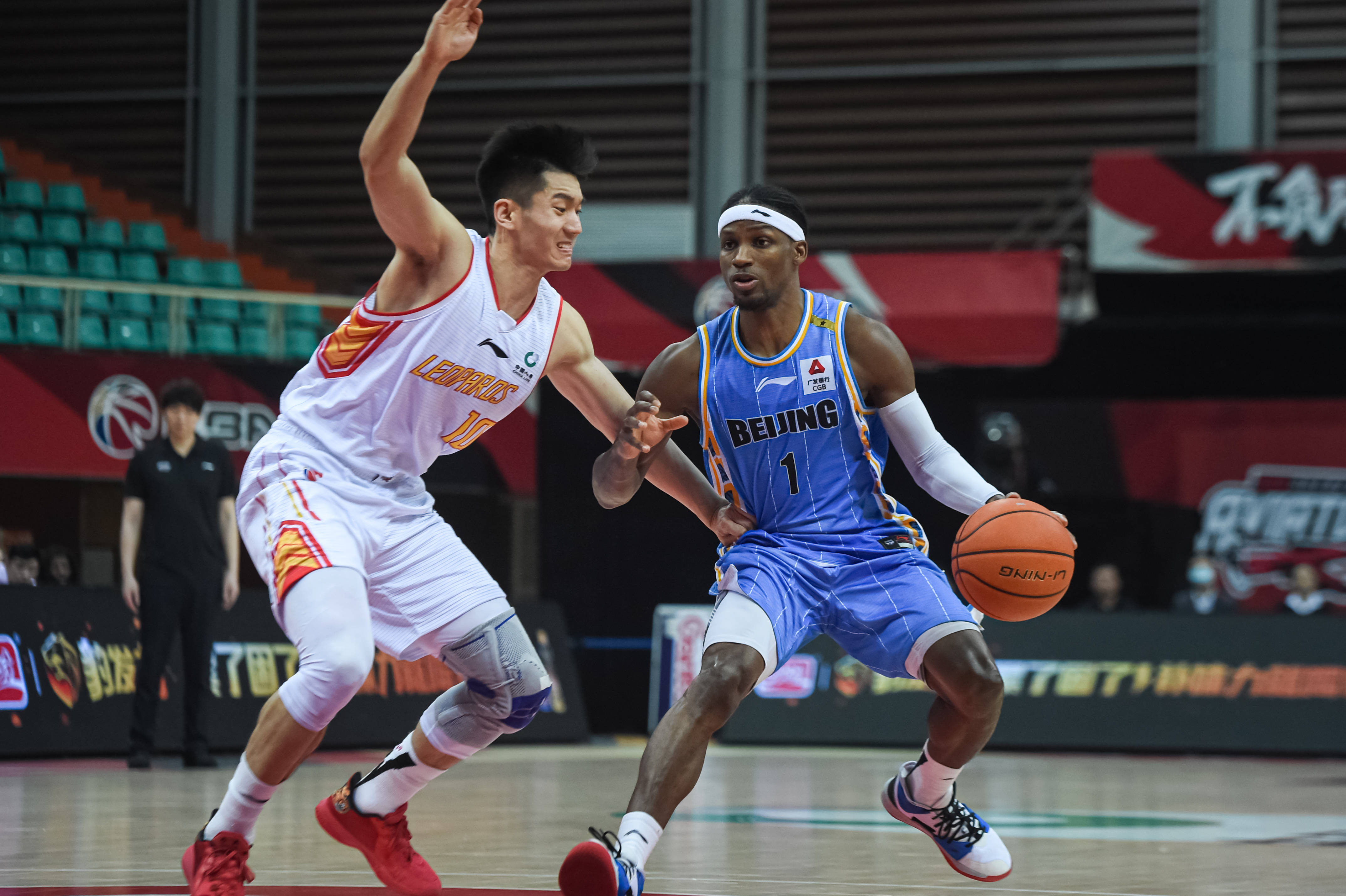 不仅如此 不仅如此