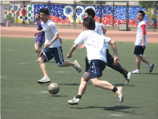 让球迷对其 让球迷对其